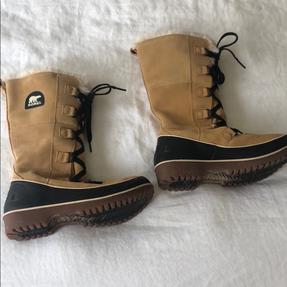 Sorel suede brown and black- size 8.5!